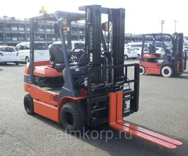 Вилочный погрузчик Toyota 7FB25  б/у