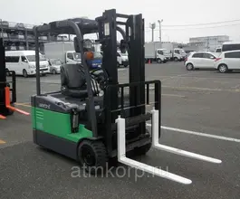 Вилочный погрузчик Toyota 7FBEL18  б/у