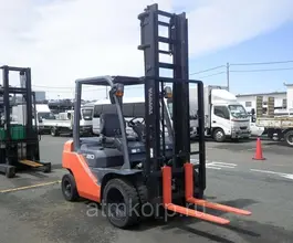 Вилочный погрузчик Toyota 02-7FD45  б/у