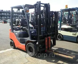 Вилочный погрузчик Toyota 02-7FD45  б/у