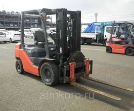 Вилочный погрузчик Toyota 02-8FD25  б/у