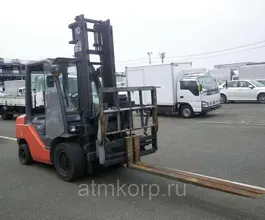 Вилочный погрузчик Toyota 8FD30  б/у