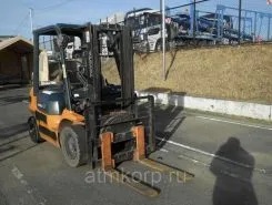 Вилочный погрузчик Toyota 02-7FD20  б/у