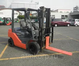 Вилочный погрузчик Toyota 02-8FD20  б/у