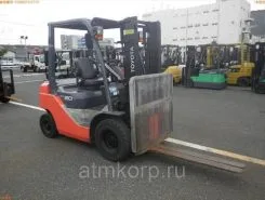 Вилочный погрузчик Toyota 8FDL20  б/у