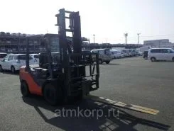 Вилочный погрузчик Toyota 8FD30  б/у