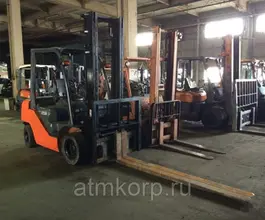 Вилочный погрузчик Toyota FORKLIFT 02-8FD25  б/у