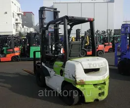 Вилочный погрузчик Toyota FORKLIFT 52-8FD25  б/у фото 2