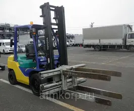 Вилочный погрузчик Toyota FORKLIFT 52-8FD30  б/у