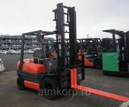 Вилочный погрузчик Toyota FORKLIFT 6FD25  б/у