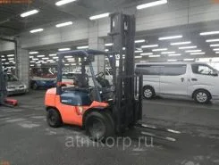 Вилочный погрузчик Toyota FORKLIFT 7FD30  б/у