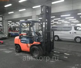 Вилочный погрузчик Toyota FORKLIFT 7FD30  б/у