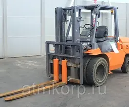 Вилочный погрузчик Toyota 20-7FD40  б/у