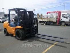 Вилочный погрузчик Toyota 02-7FD45  б/у