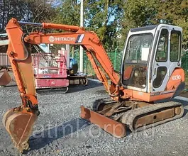 Экскаватор Hitachi EX30  б/у