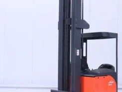Штабелер Linde R 16  б/у