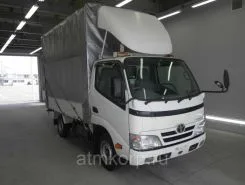 Тентованный грузовик Тентованный грузовик  Toyota  б/у