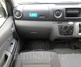 Микроавтобус Nissan Caravan  б/у фото 4
