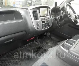 Микроавтобус Nissan Caravan  б/у фото 5
