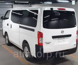 Микроавтобус Nissan Caravan  б/у фото 2