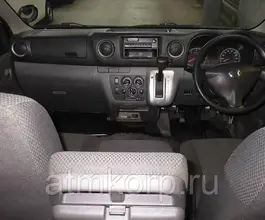 Микроавтобус Nissan Caravan  б/у фото 5