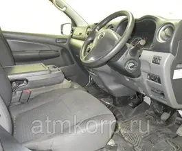 Микроавтобус Nissan Caravan  б/у фото 4