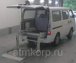 Микроавтобус Nissan Caravan  б/у