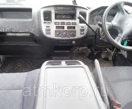 Микроавтобус Nissan Caravan  б/у фото 4