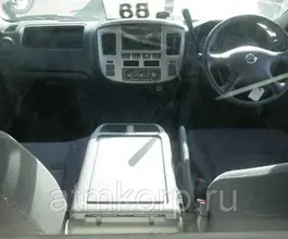 Микроавтобус Nissan Caravan  б/у фото 4