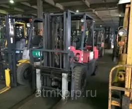 Вилочный погрузчик Nissan UGL02M30  б/у