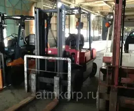 Вилочный погрузчик Nissan FJ02M25  б/у