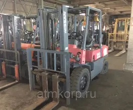 Вилочный погрузчик Nissan FGJ02  б/у