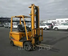 Вилочный погрузчик Nissan P1B2L20  б/у
