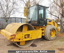 Дорожный каток Caterpillar CS56 2012 года б/у