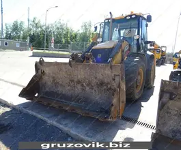 Экскаватор-погрузчик JCB 3CX 2012 года б/у