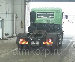 Тягач Седельный тягач Nissan UD  б/у фото 2