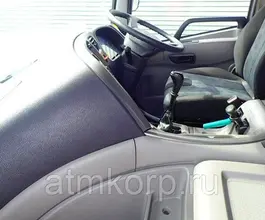 Тягач Седельный тягач Nissan UD  б/у фото 4