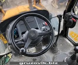 Экскаватор-погрузчик JCB 3CX 2012 года б/у