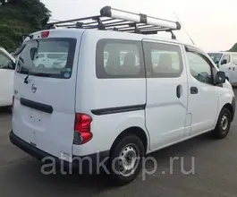 Микроавтобус Nissan NV200  б/у