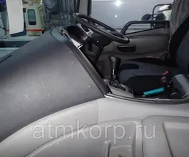 Тягач Седельный тягач Nissan Quon  б/у фото 4