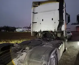 Седельный тягач Седельный тягач Mercedes-Benz Actros 2022 года б/у фото 5