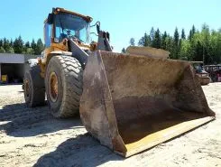 Фронтальный погрузчик Volvo L70 E 2007 года б/у фото 4