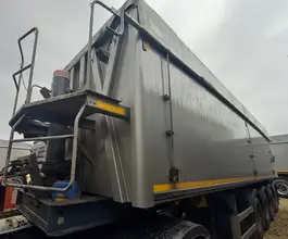 Самосвальный полуприцеп Bodex KIS 4WA1 2023 года б/у фото 4