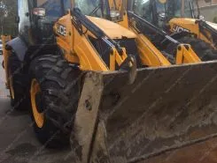 Экскаватор-погрузчик JCB 3CX 2012 года б/у
