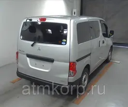 Микроавтобус Mitsubishi DELICA  б/у фото 4