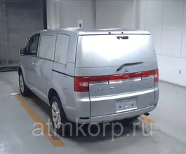 Микроавтобус Mitsubishi DELICA  б/у фото 3