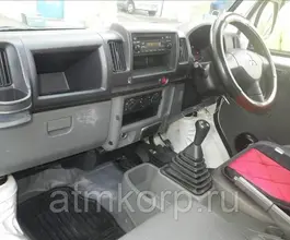 Изотермический фургон Mitsubishi MINICAB  б/у фото 5