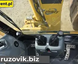 Экскаватор-погрузчик Komatsu WB93 2011 года б/у
