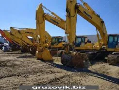 Экскаватор Komatsu PC 2010 года б/у