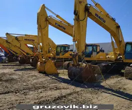 Экскаватор Komatsu PC 2010 года б/у